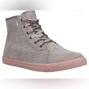 TOMS ~ CAMARILLO SHOES